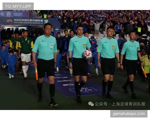 中超球星风采:赛场内外彰显担当,高光时刻铸就荣耀 中超球星风采:赛场内外彰显担当,高光时刻铸就荣耀