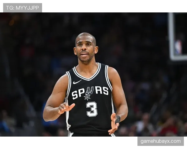 克里斯·保罗挡拆组织拉开空间，比上季助攻更高效