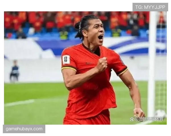 张玉宁又换包了，那只随手拎的包够我存三年房贷